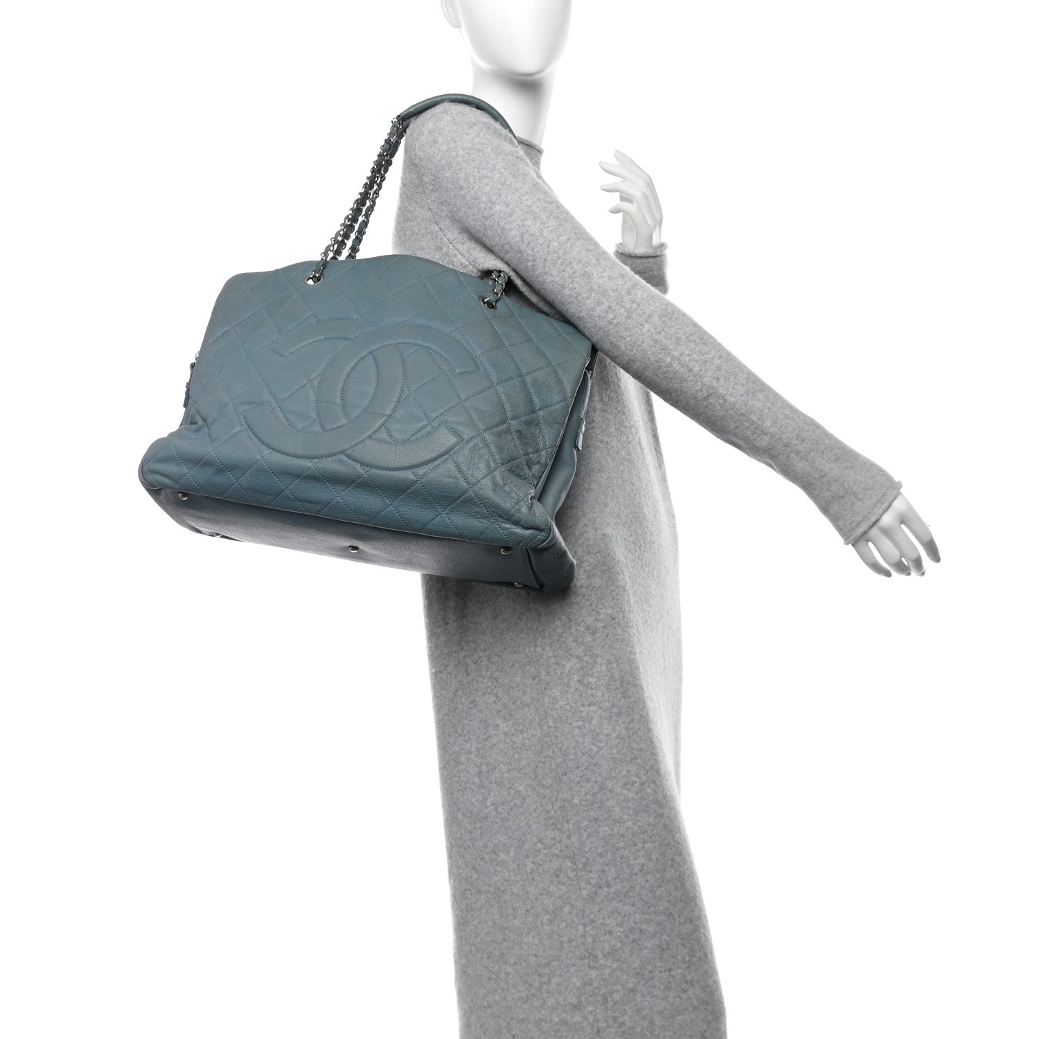 Caviar Quilted Timeless CC Tote Blue