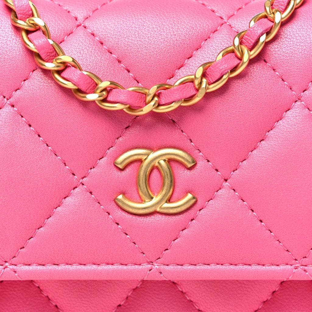Lambskin Enamel Quilted Coco Hearts Clutch With Chain Pink