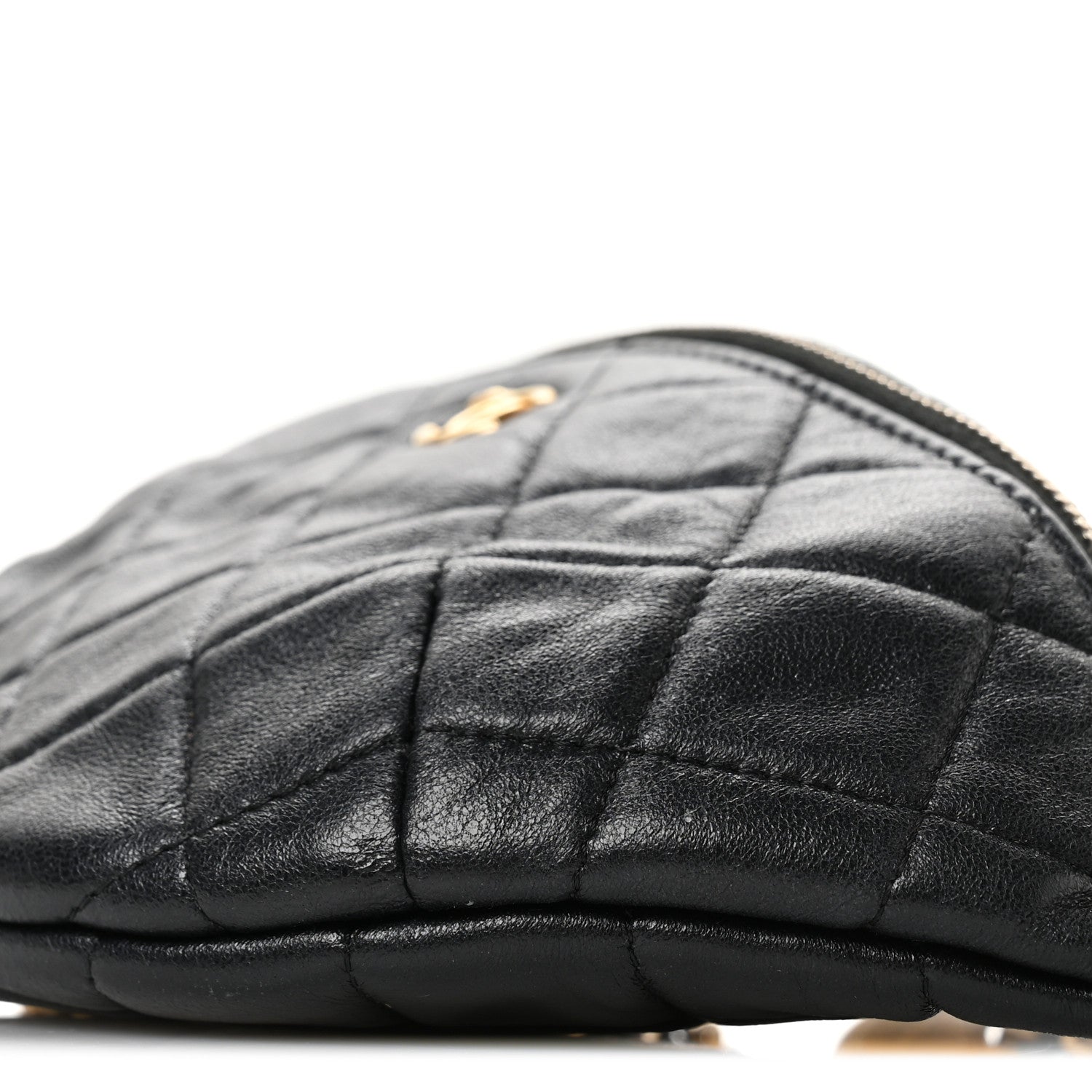 Shiny Lambskin Quilted Pearl Crush Belt Bag Black