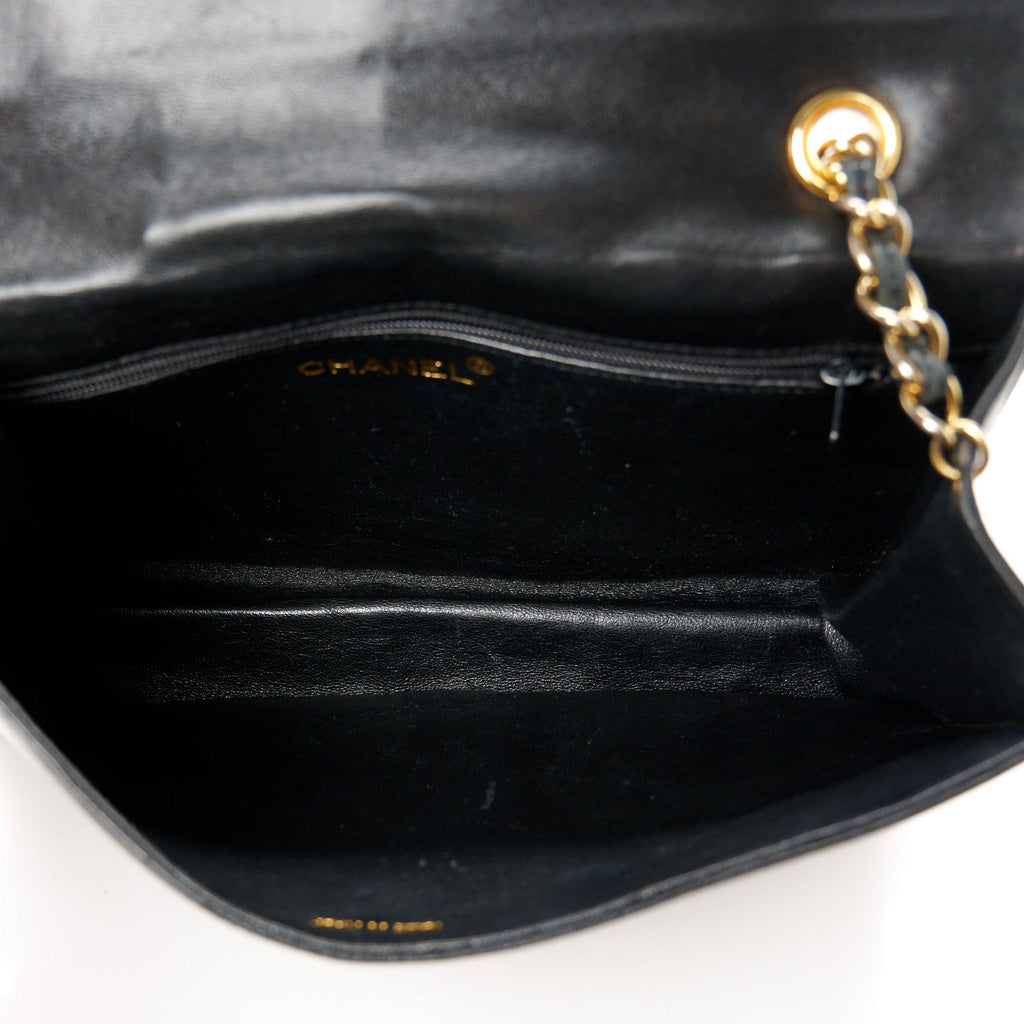 Lambskin Diamond CC Flap Black