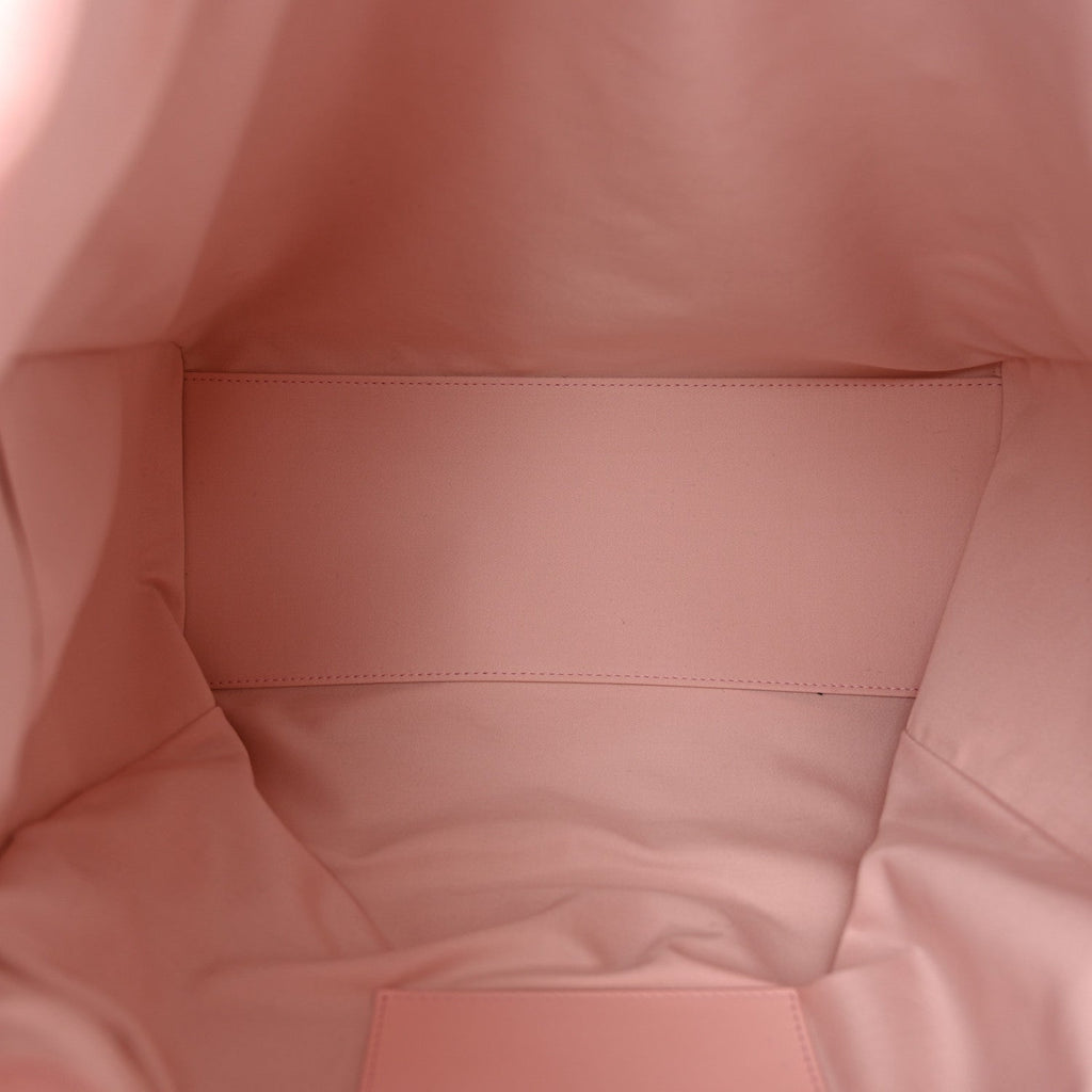 Caviar Quilted Medium Chanel 25 Handbag Pink