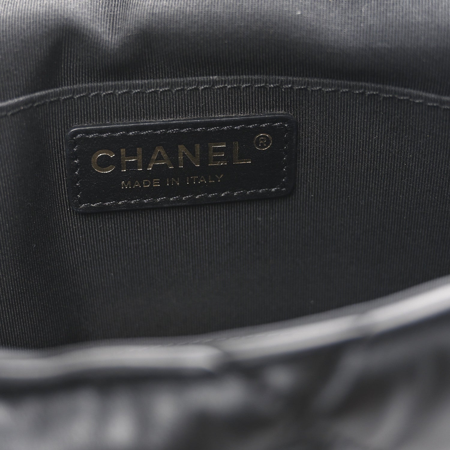 Calfskin Quilted Large Bubbly Flap Black