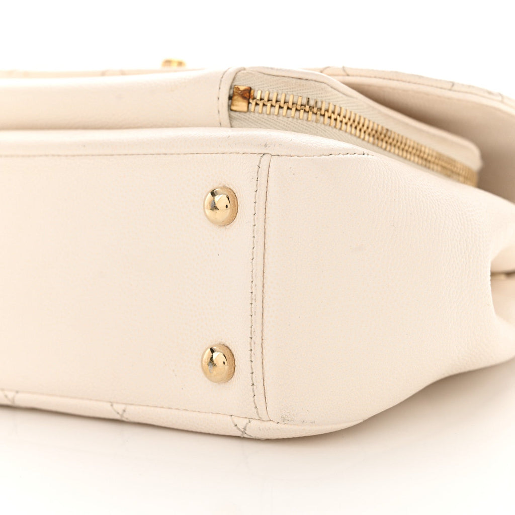 Caviar Quilted Medium Business Affinity Flap White