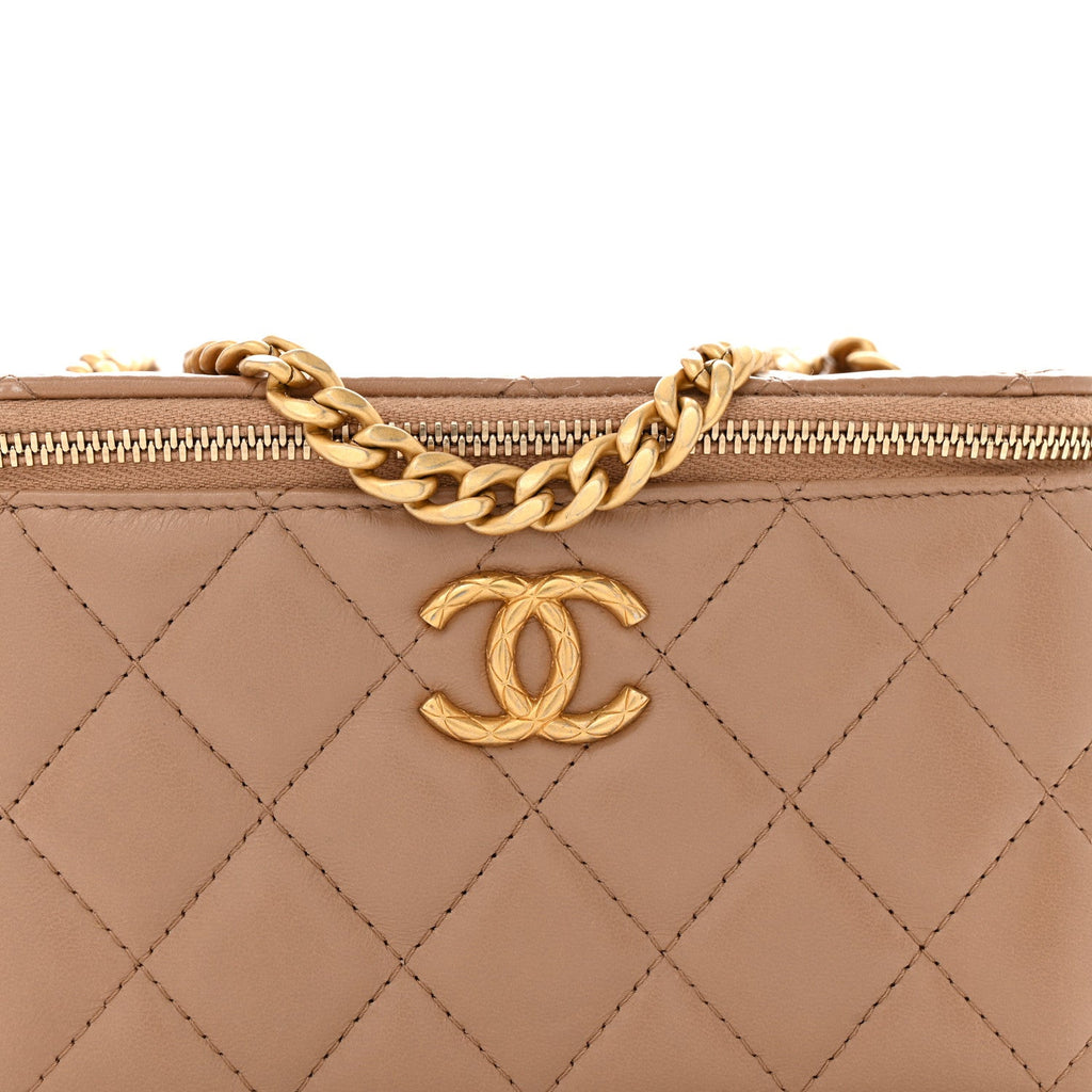 Lambskin Quilted Small Pillow Crush Vanity Case With Chain Beige