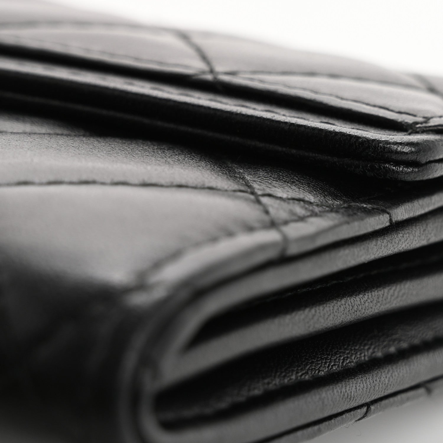 Lambskin Quilted CC Chic Gusset Wallet Black