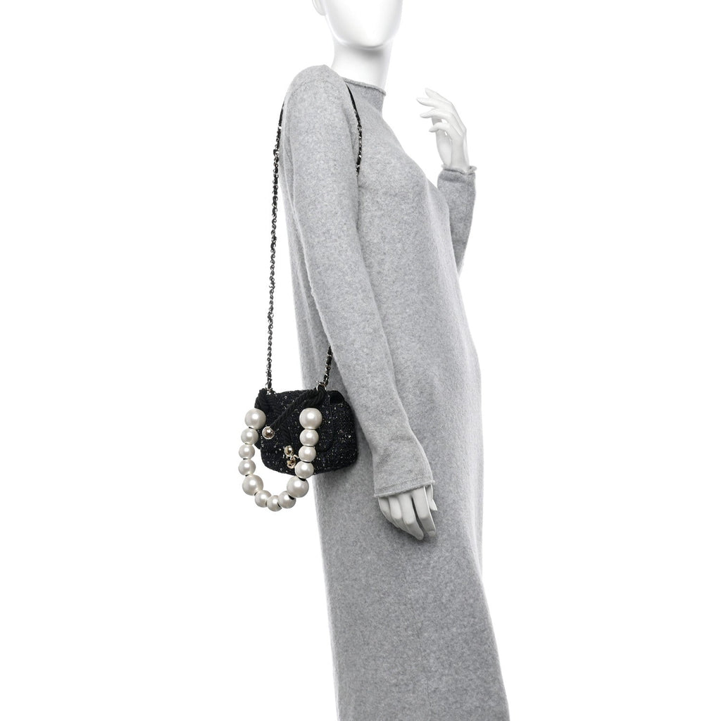 Tweed Mini Pearl Handle Flap Black Ecru