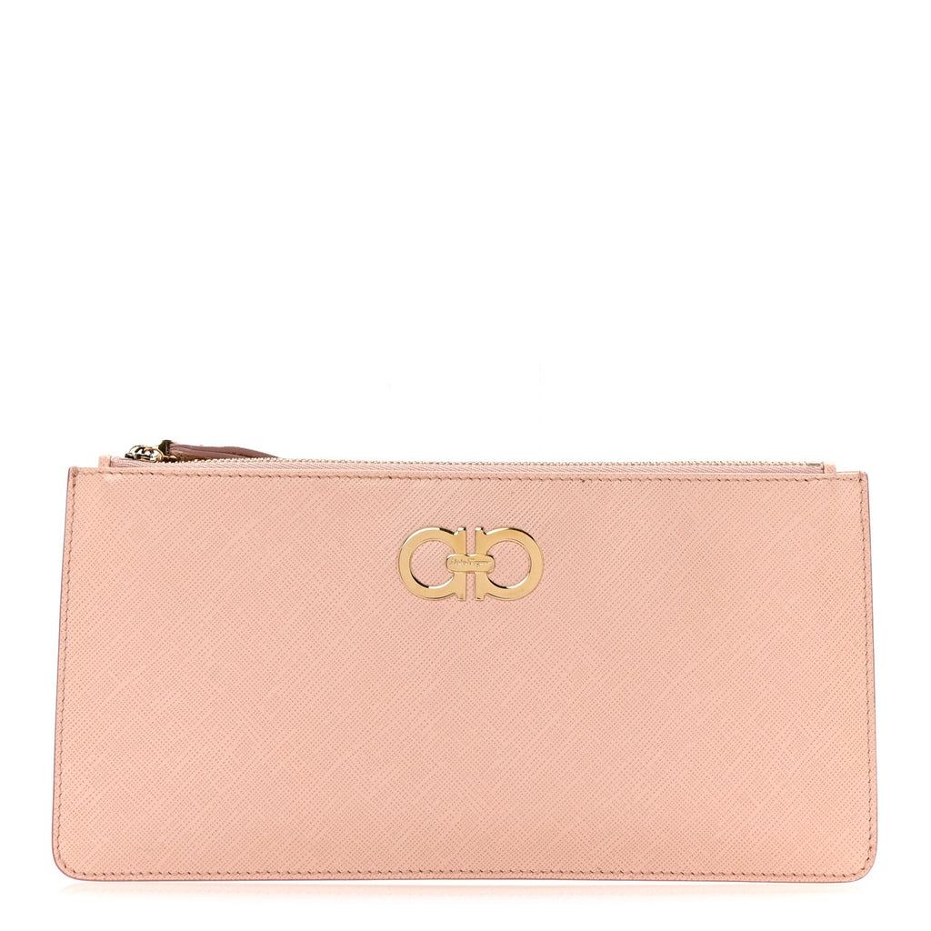 Pebble Calfskin Gancini Zip Wristlet Bonbon