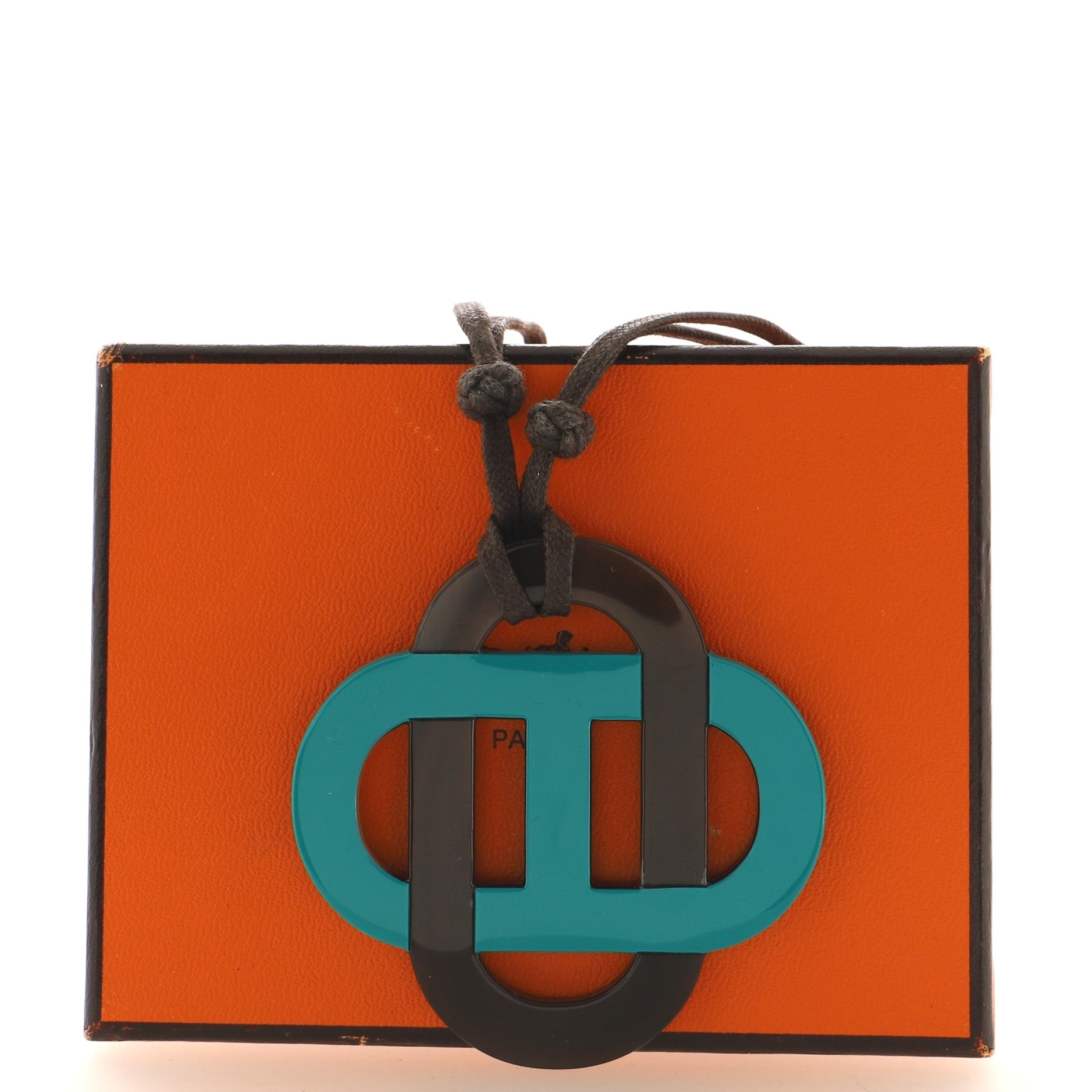 Isatis Pendant Necklace Buffalo Horn and Lacquer GM