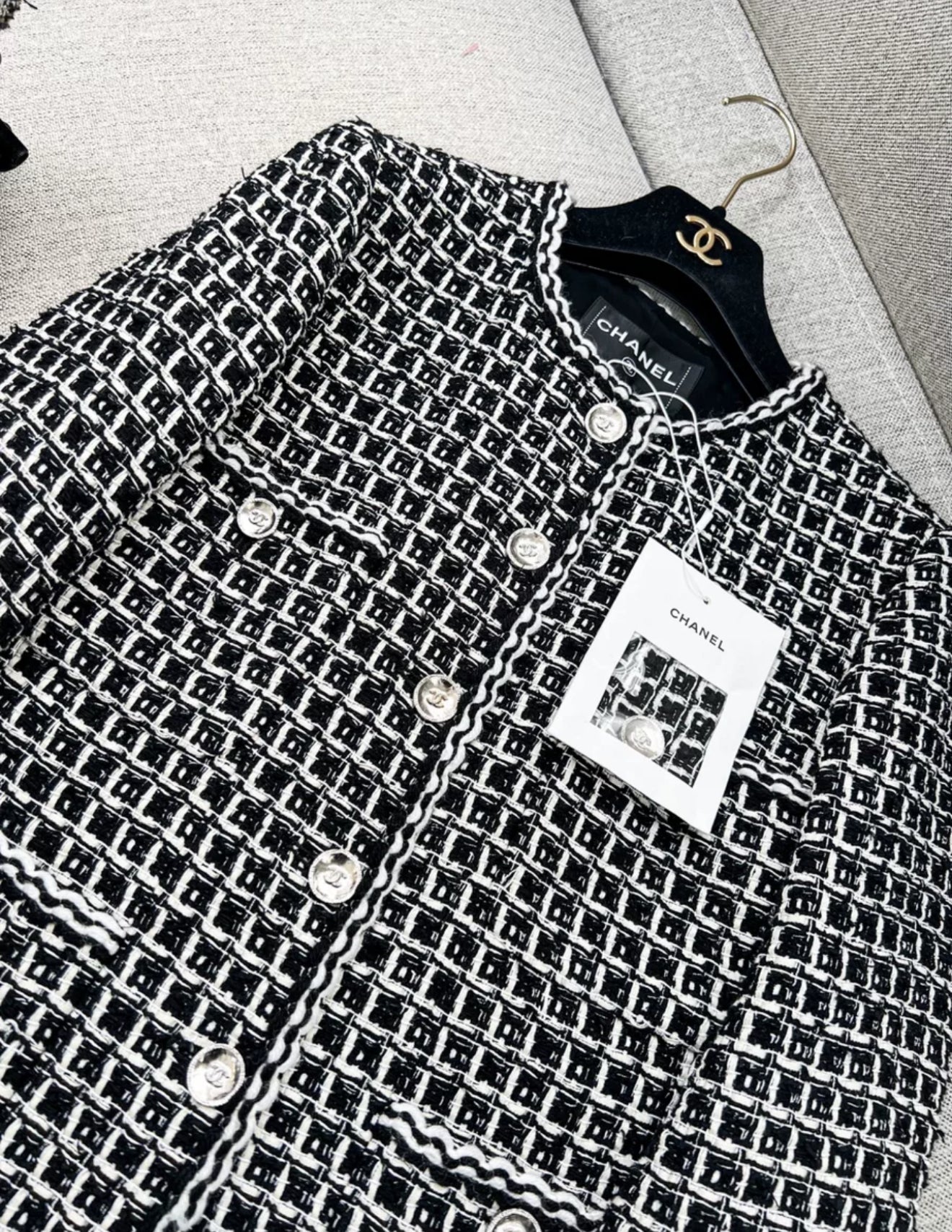 Chanel 25C black and white jacket