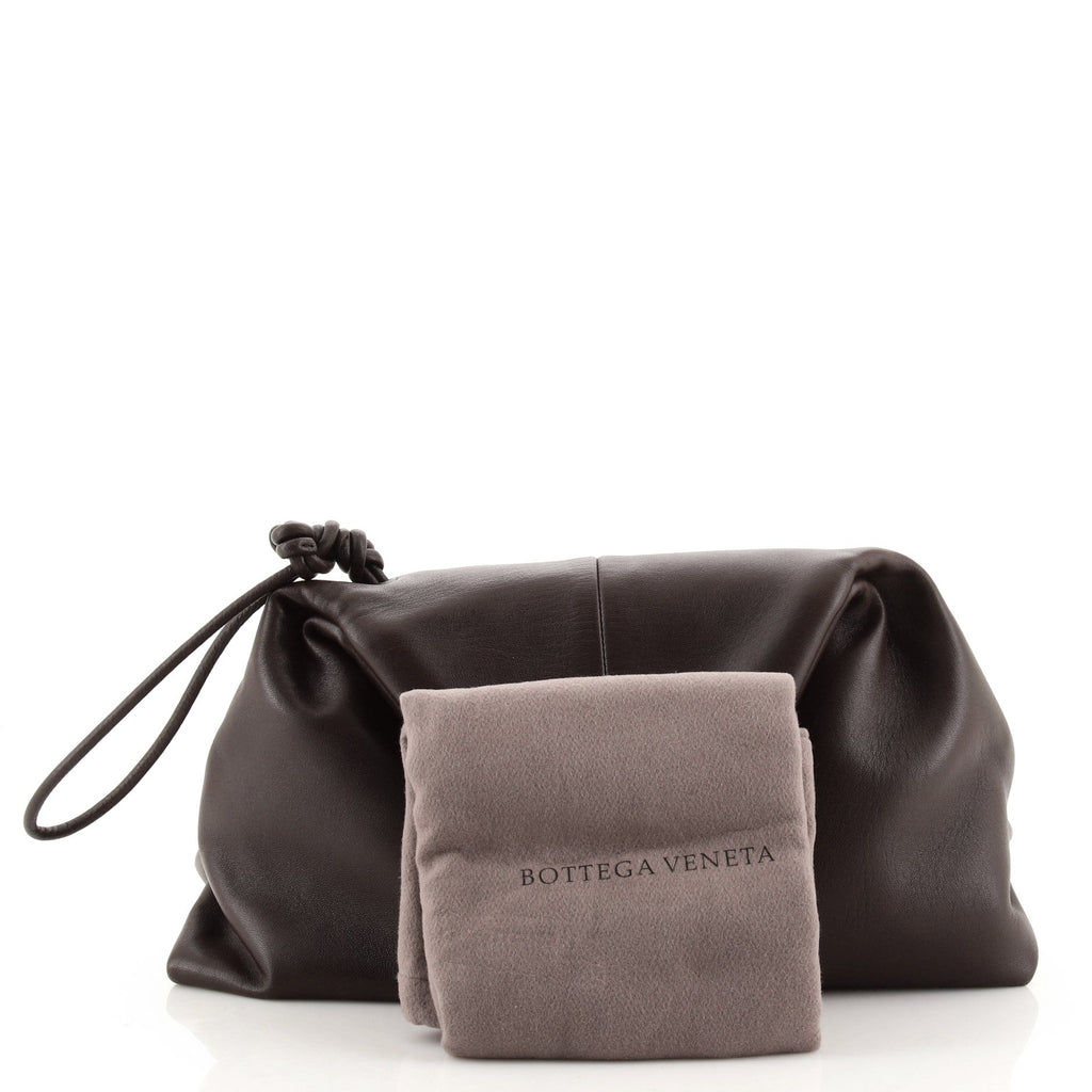 BV Trine Fold Clutch Leather