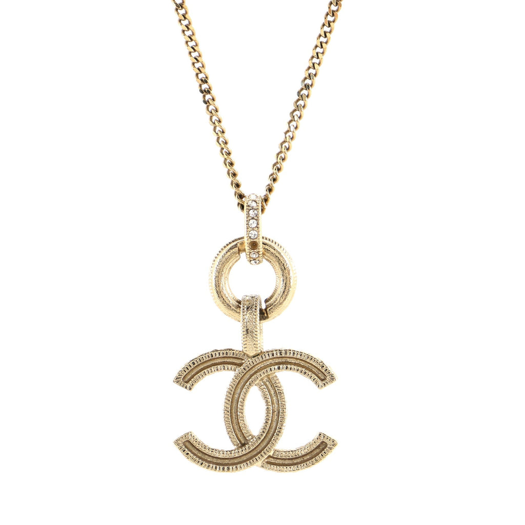 Logo Embossed CC Pendant Necklace Metal with Crystals