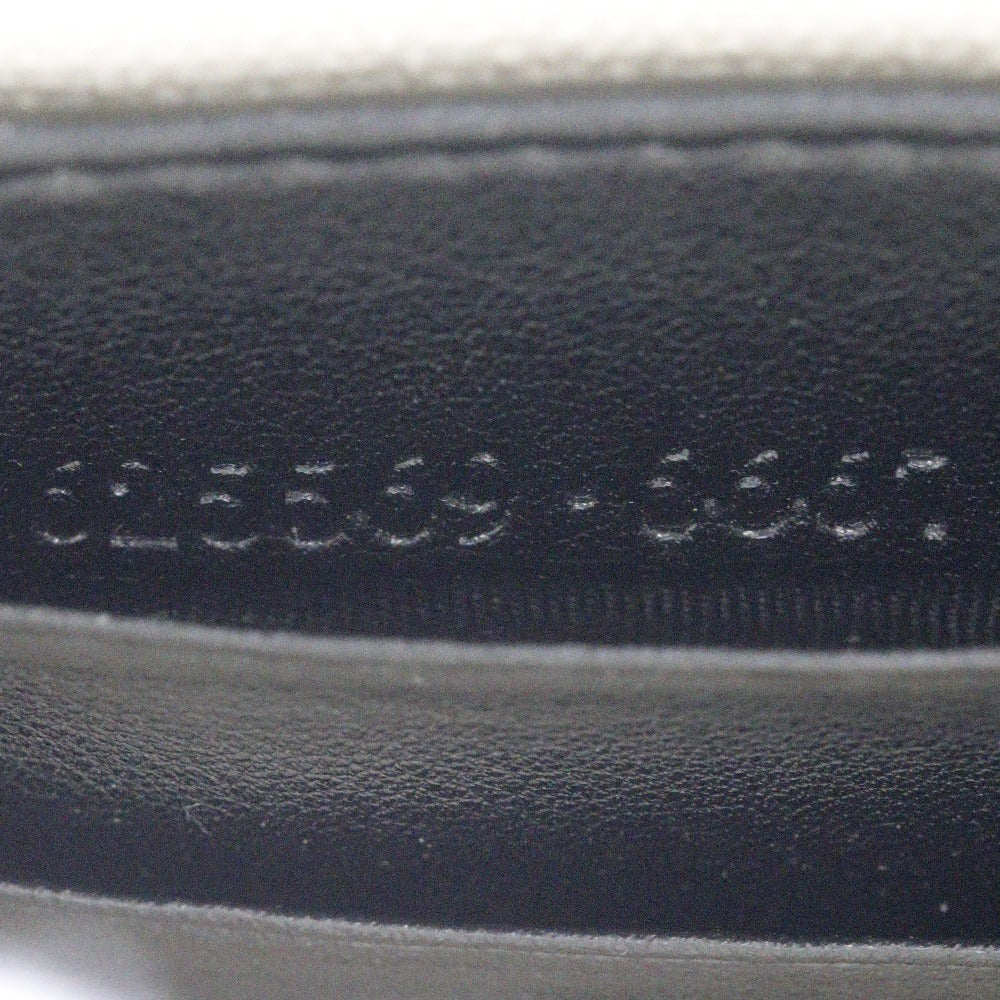 Gucci GG emboss�
