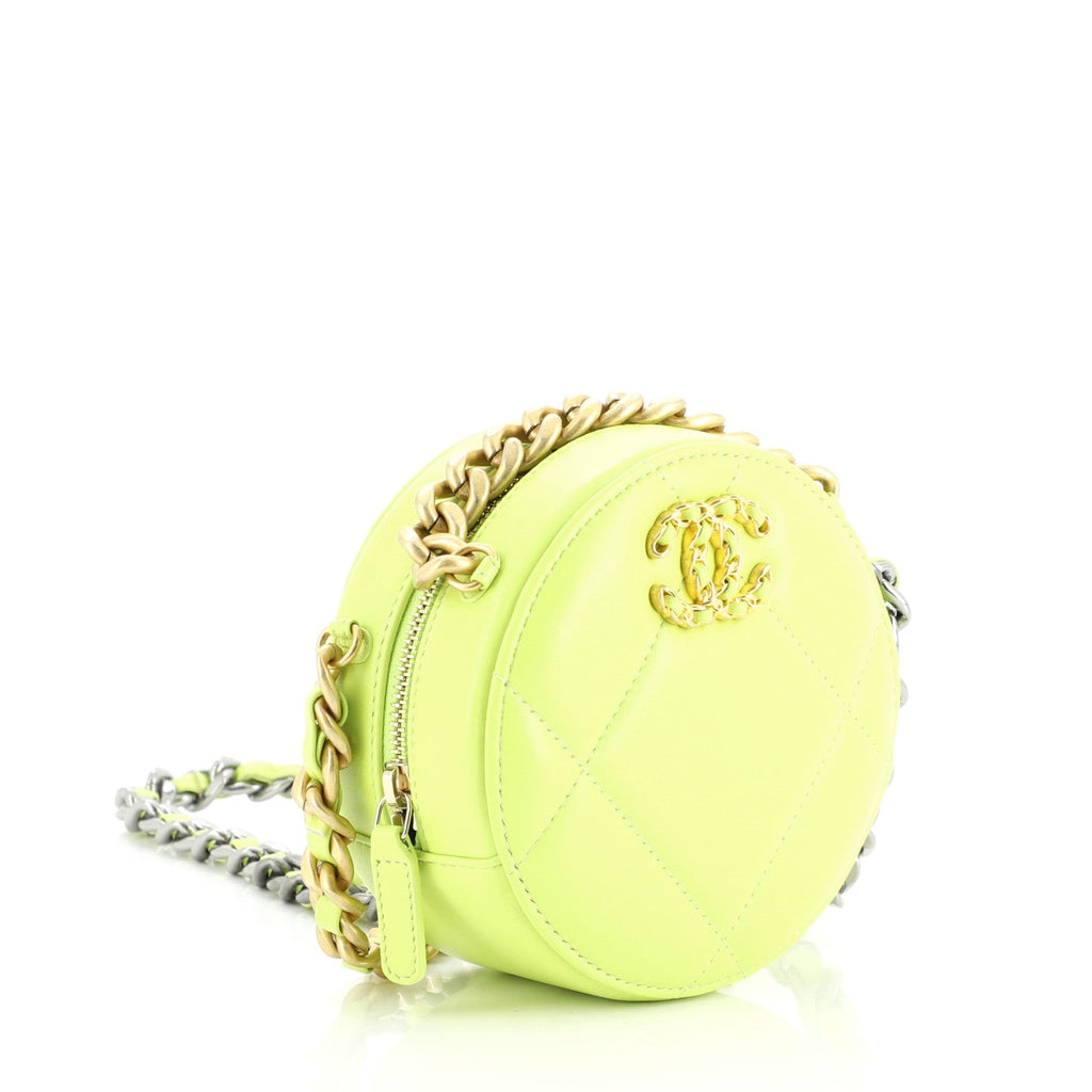 19 Round Clutch with Chain Quilted Lambskin