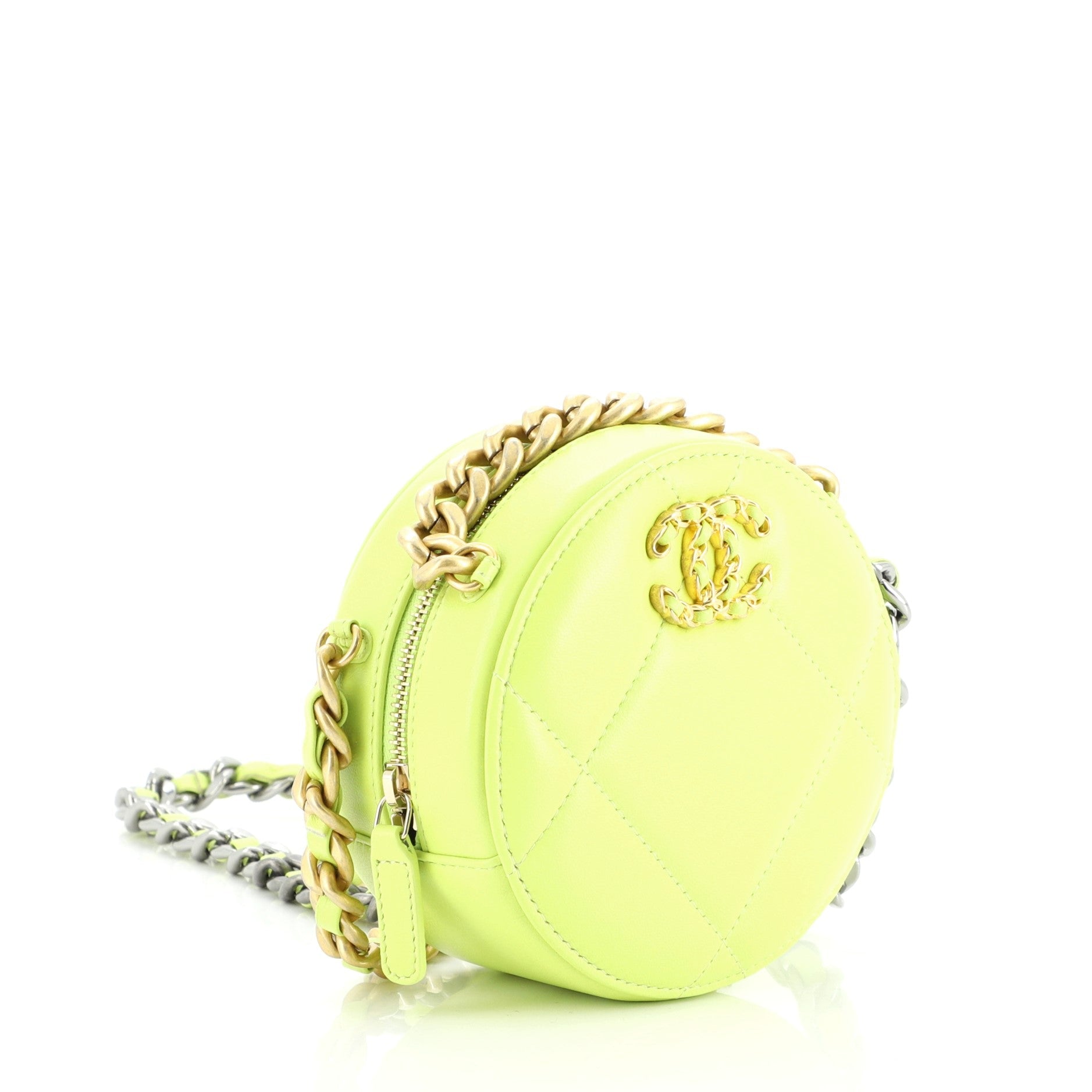 19 Round Clutch with Chain Quilted Lambskin