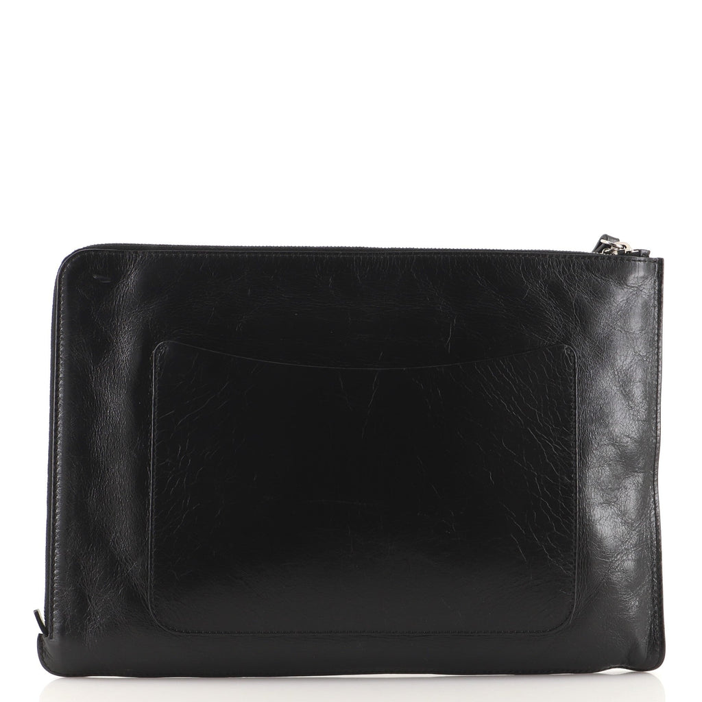 Feminine Pouch Crinkled Leather Large