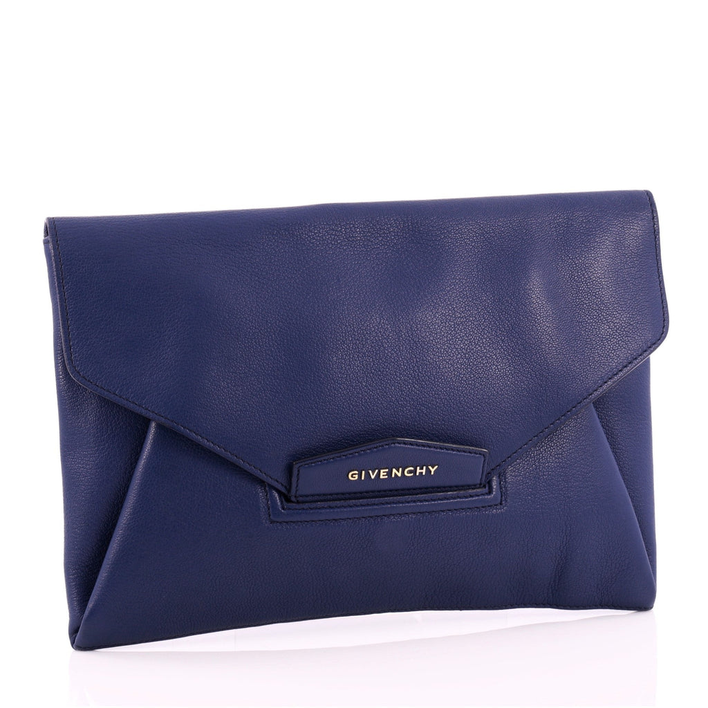 Antigona Envelope Clutch Leather Medium