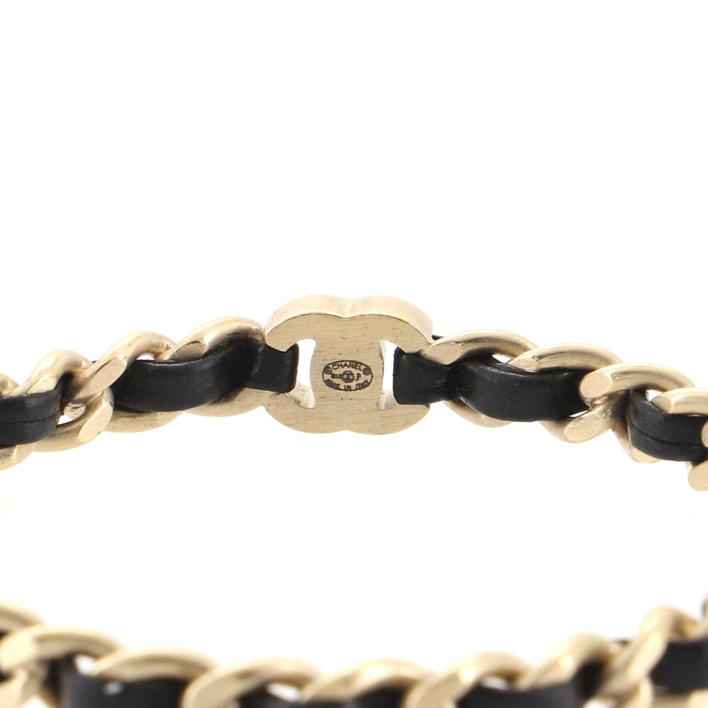Interwoven Chain CC Turnlock Bracelet Metal and Leather