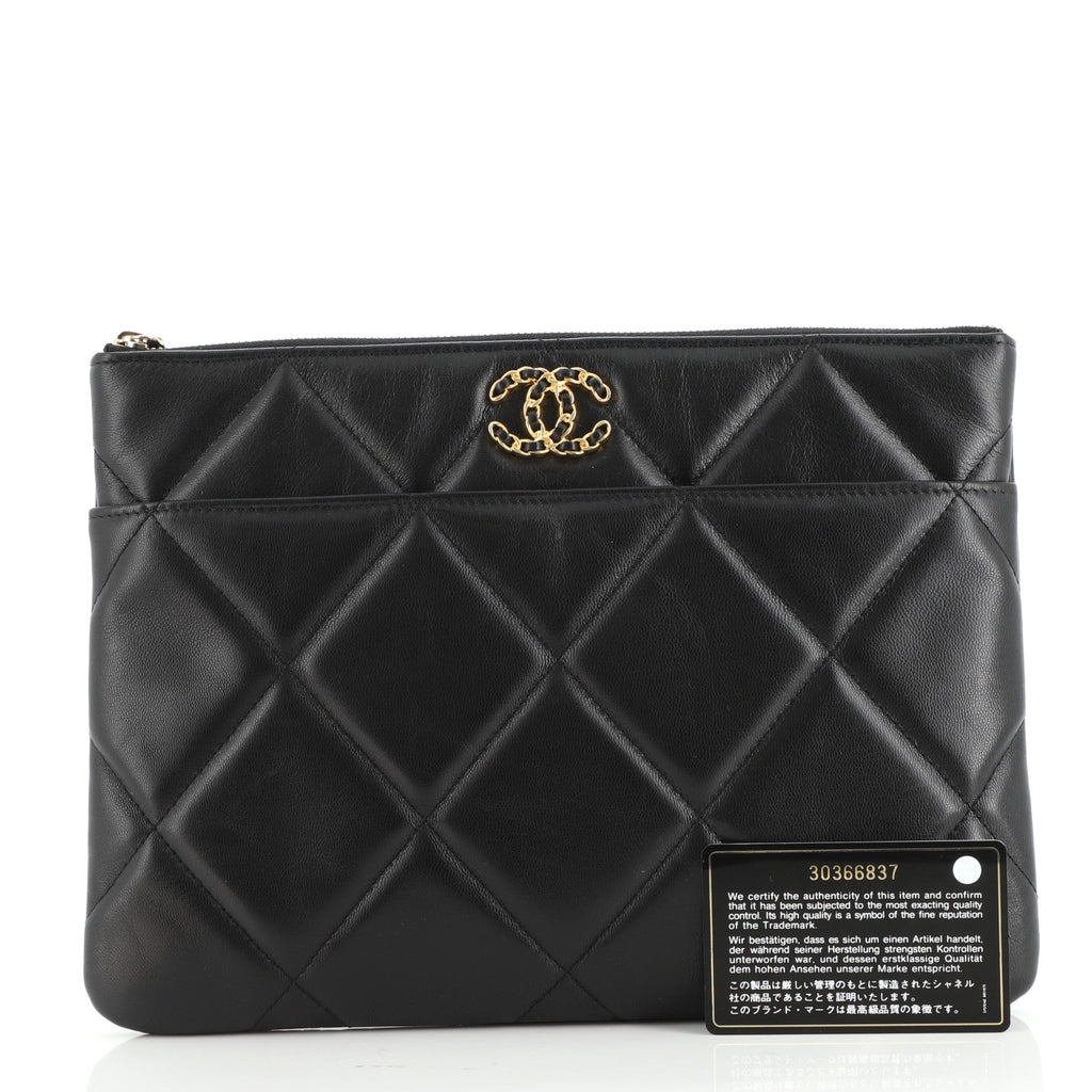 19 O Case Clutch Quilted Goatskin Large