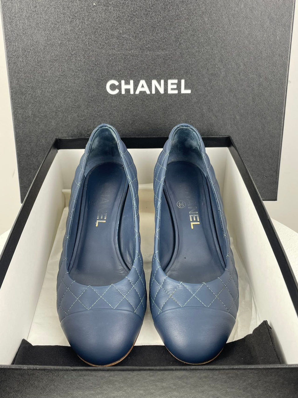 Chanel Navy Black Calfskin Quilted Cap Toe Camellia Pumps 37.5 with Cc Logo