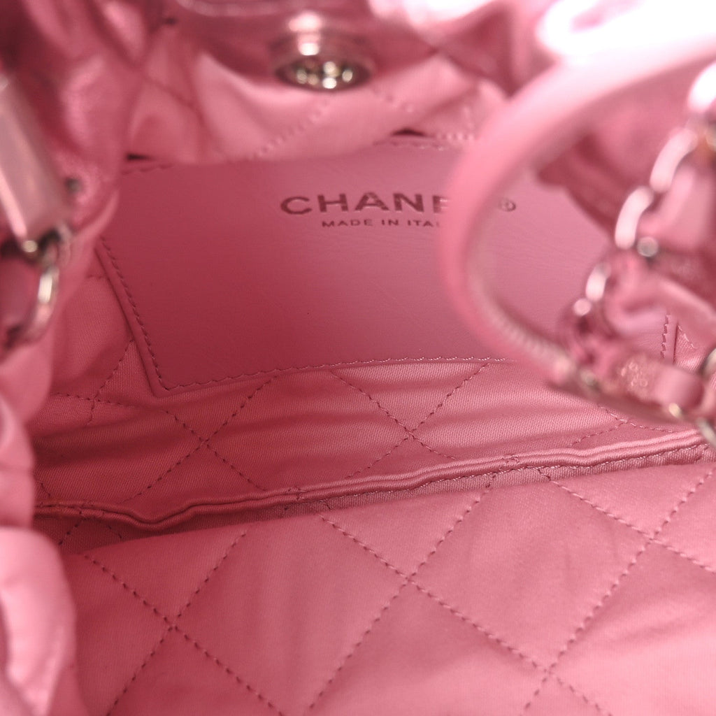 Metallic Lambskin Lacquered Monochrome Quilted Mini Chanel 22 Pink