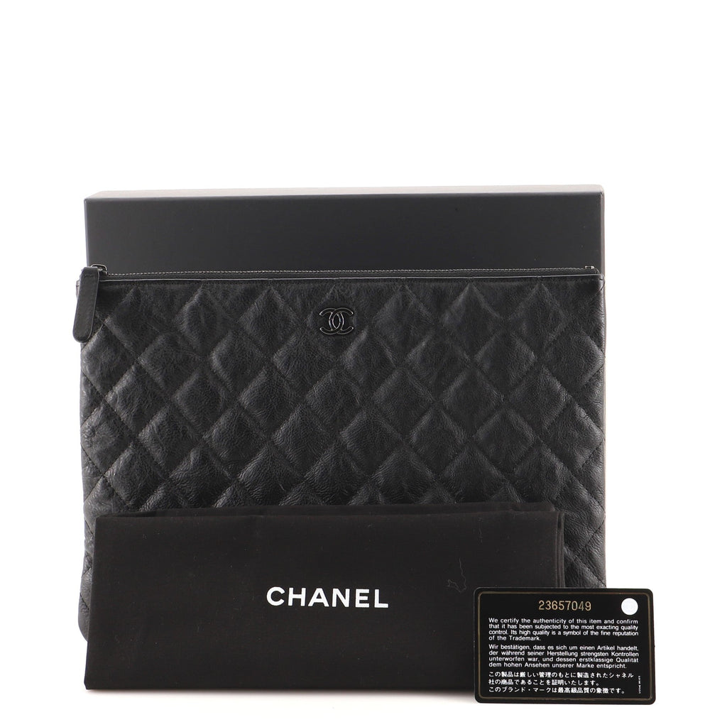 O Case Clutch Crumpled Quilted Calfskin Medium