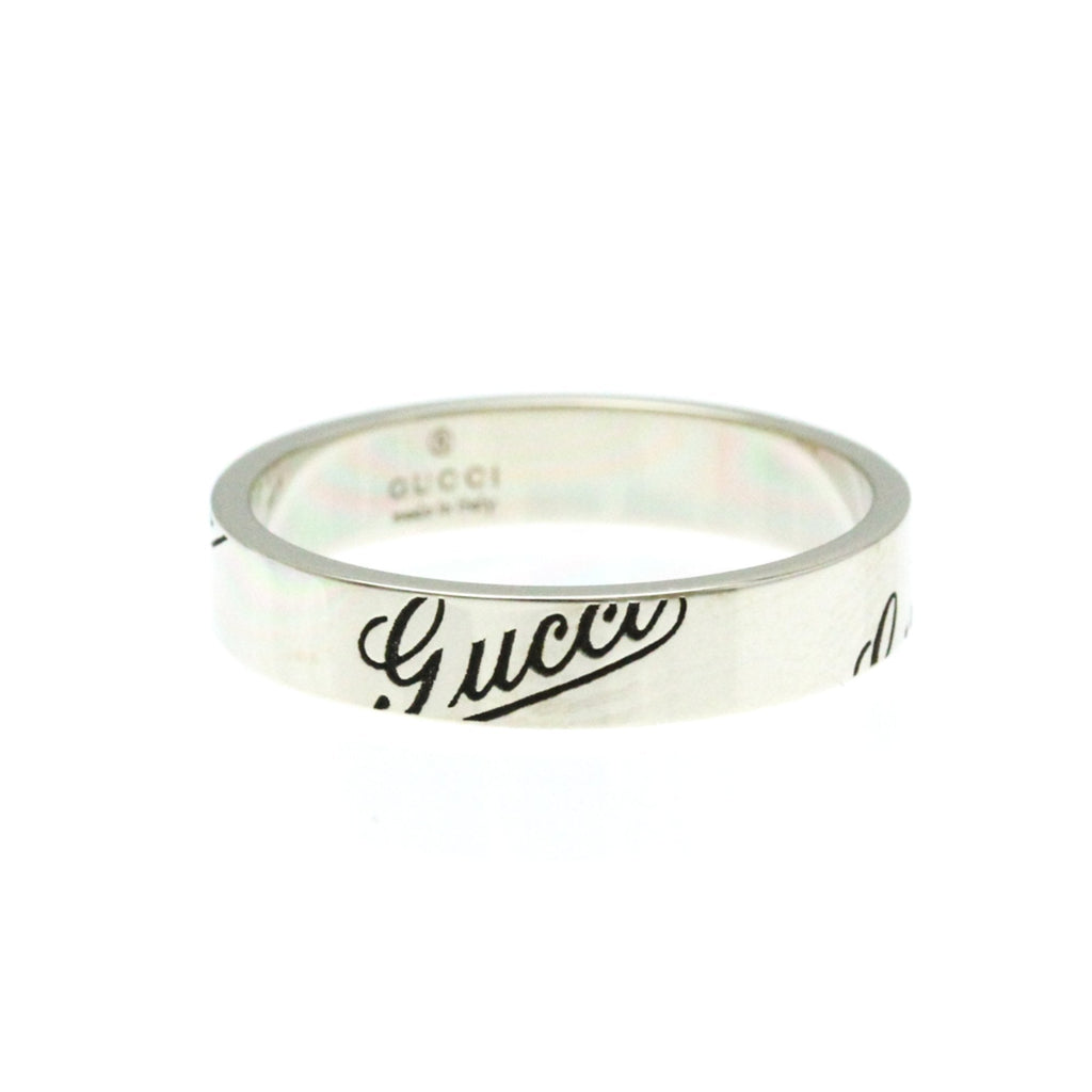 Gucci GG emboss�