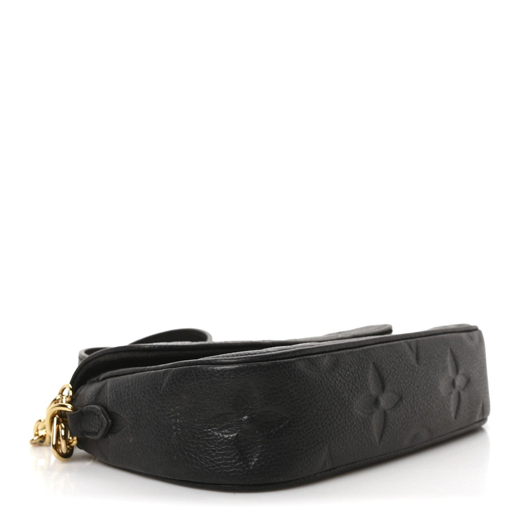 Empreinte Monogram Giant Ivy Wallet On Chain Black
