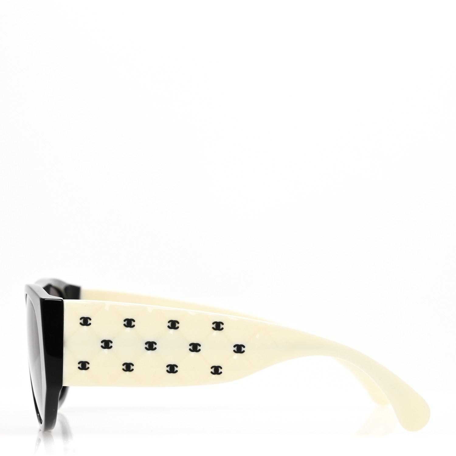 Acetate Quilted CC Pilot Sunglasses 71465 White Black