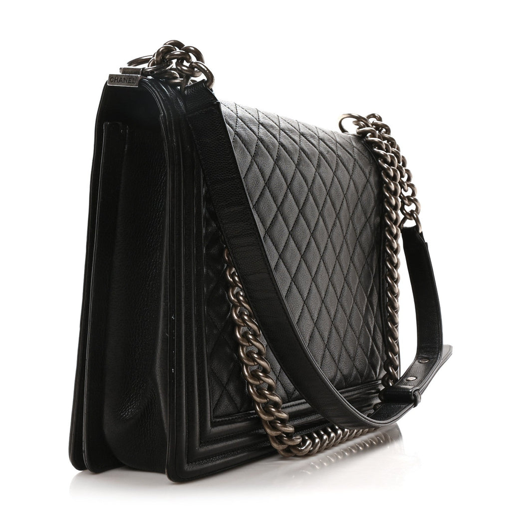 Caviar Quilted Large Boy Flap Black