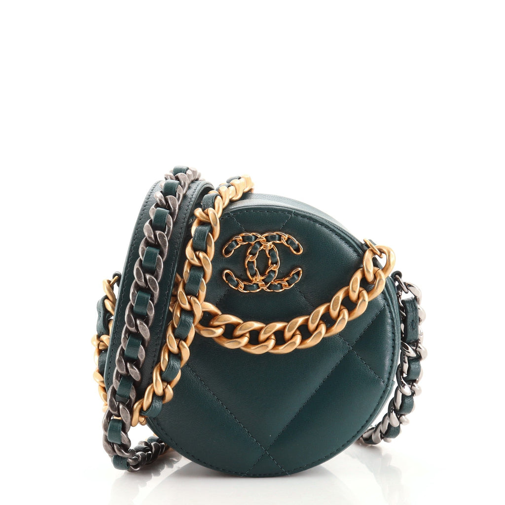19 Round Clutch with Chain Quilted Lambskin