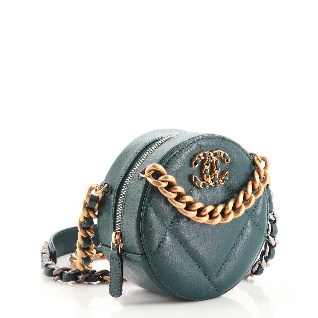 19 Round Clutch with Chain Quilted Lambskin