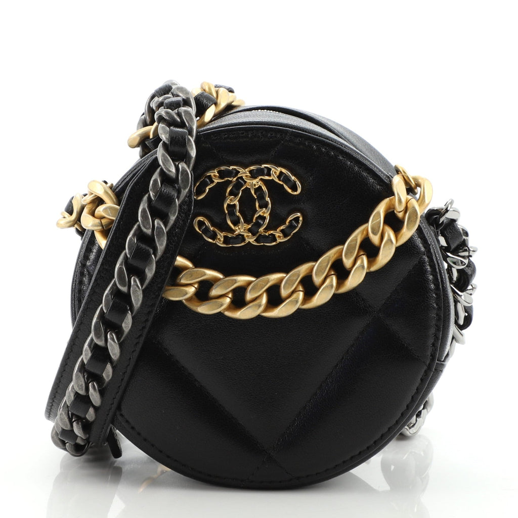 19 Round Clutch with Chain Quilted Lambskin