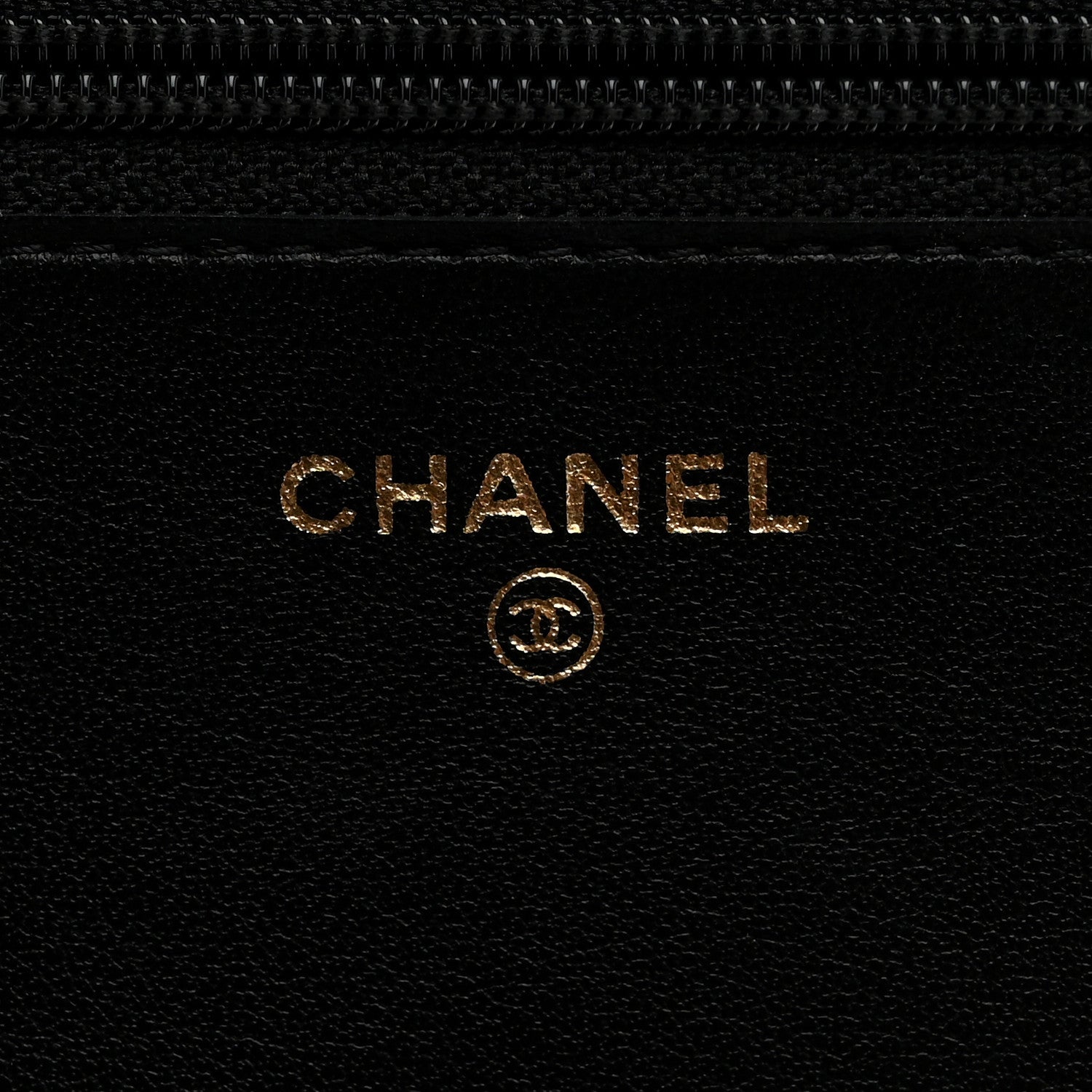 Caviar Quilted Boy Wallet On Chain WOC Black