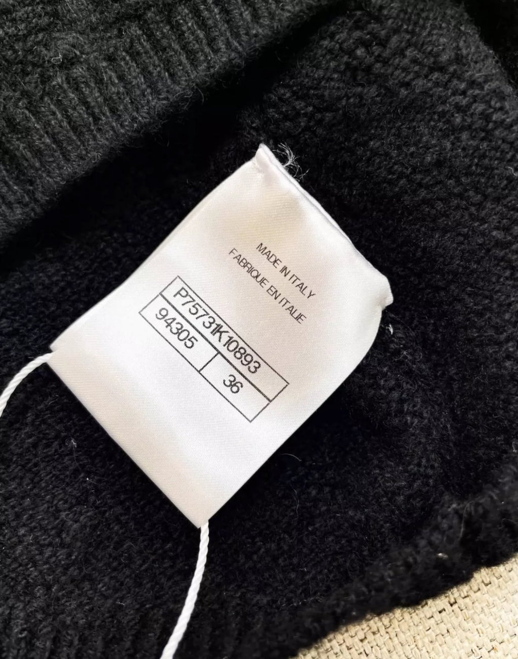 Chanel 23B black top