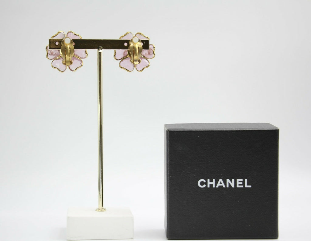Chanel Vintage 02A Gripoix Pink Camellia Clip-on Earring