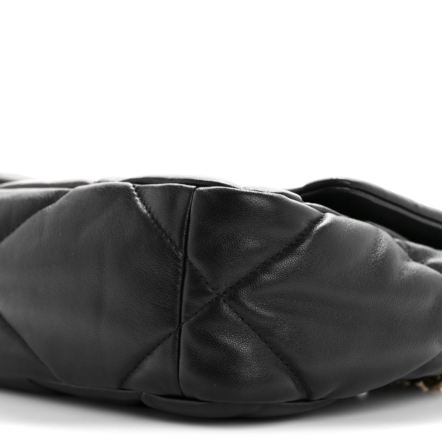 Lambskin Quilted Medium Chanel 19 Flap Black