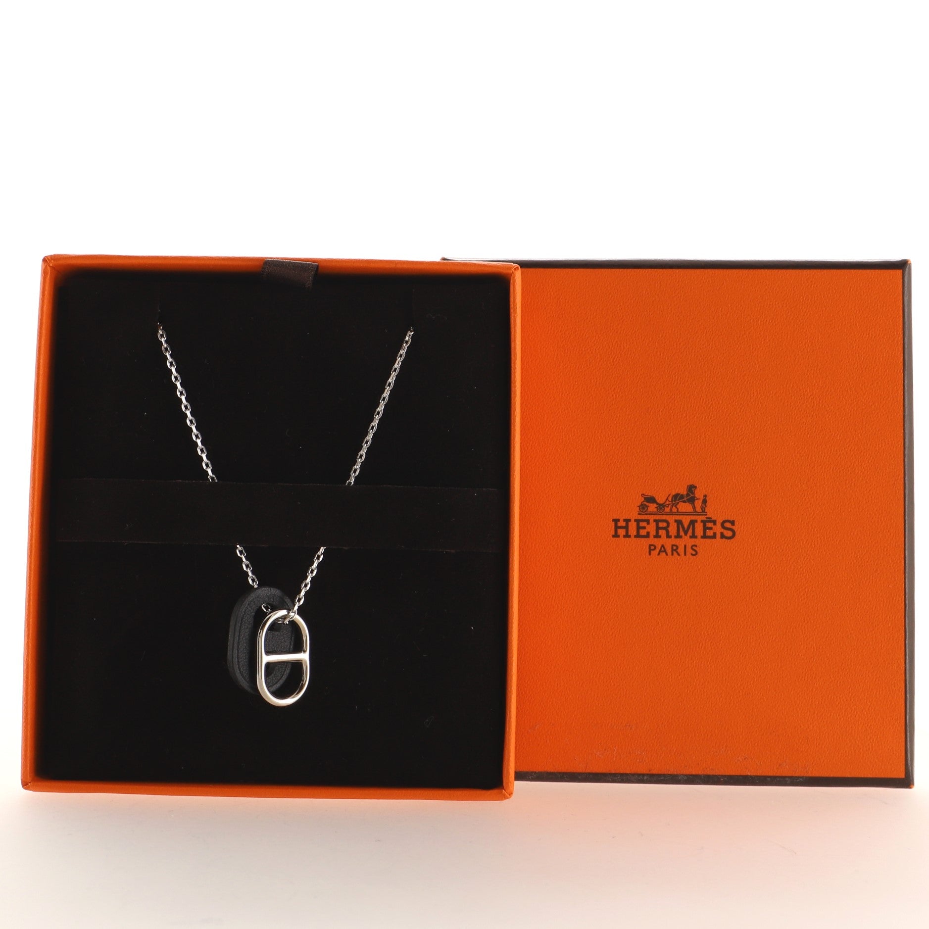 O'Maillon Pendent Necklace Metal and Leather