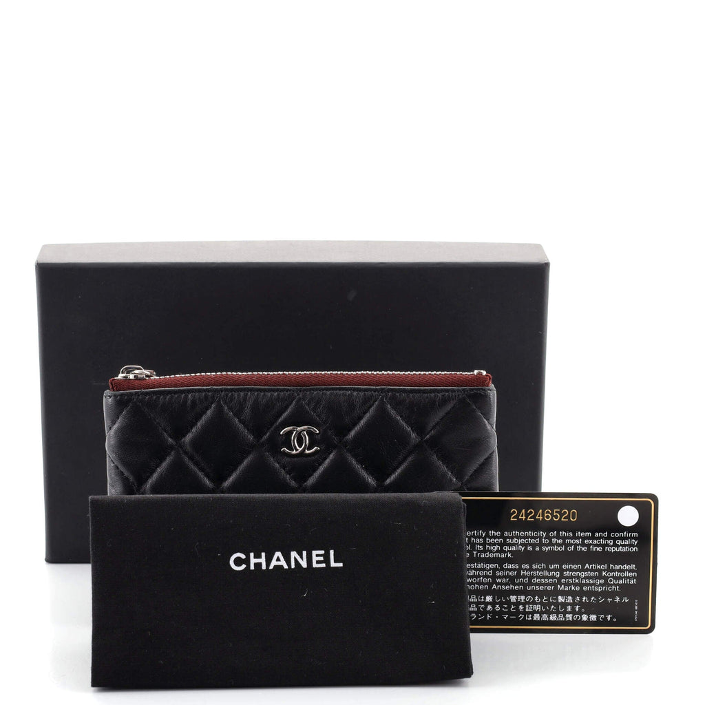 Classic O Case Pouch Quilted Lambskin Mini
