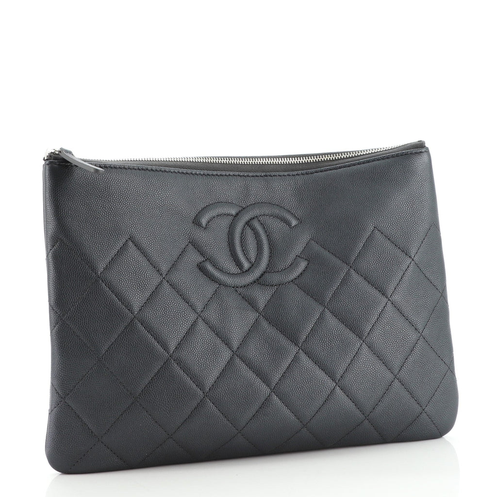Diamond CC O Case Clutch Quilted Caviar Medium