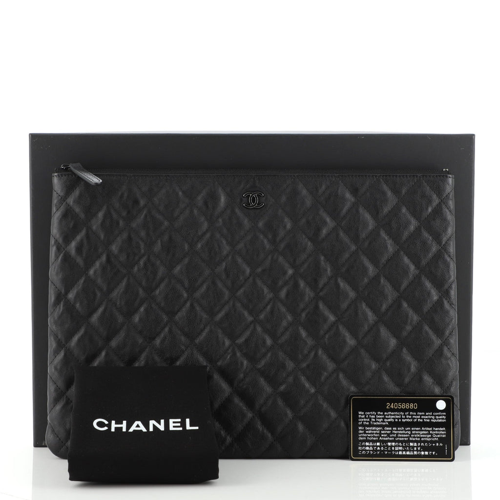 O Case Clutch Quilted Crumpled Calfskin Large
