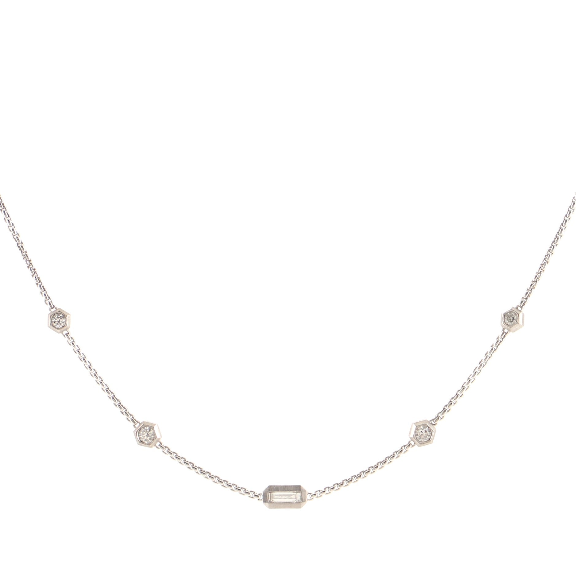 Novella Station Necklace 18K White Gold with Diamonds Mini
