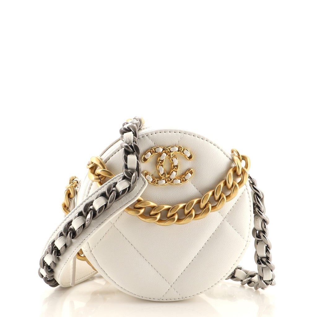 19 Round Clutch with Chain Quilted Lambskin