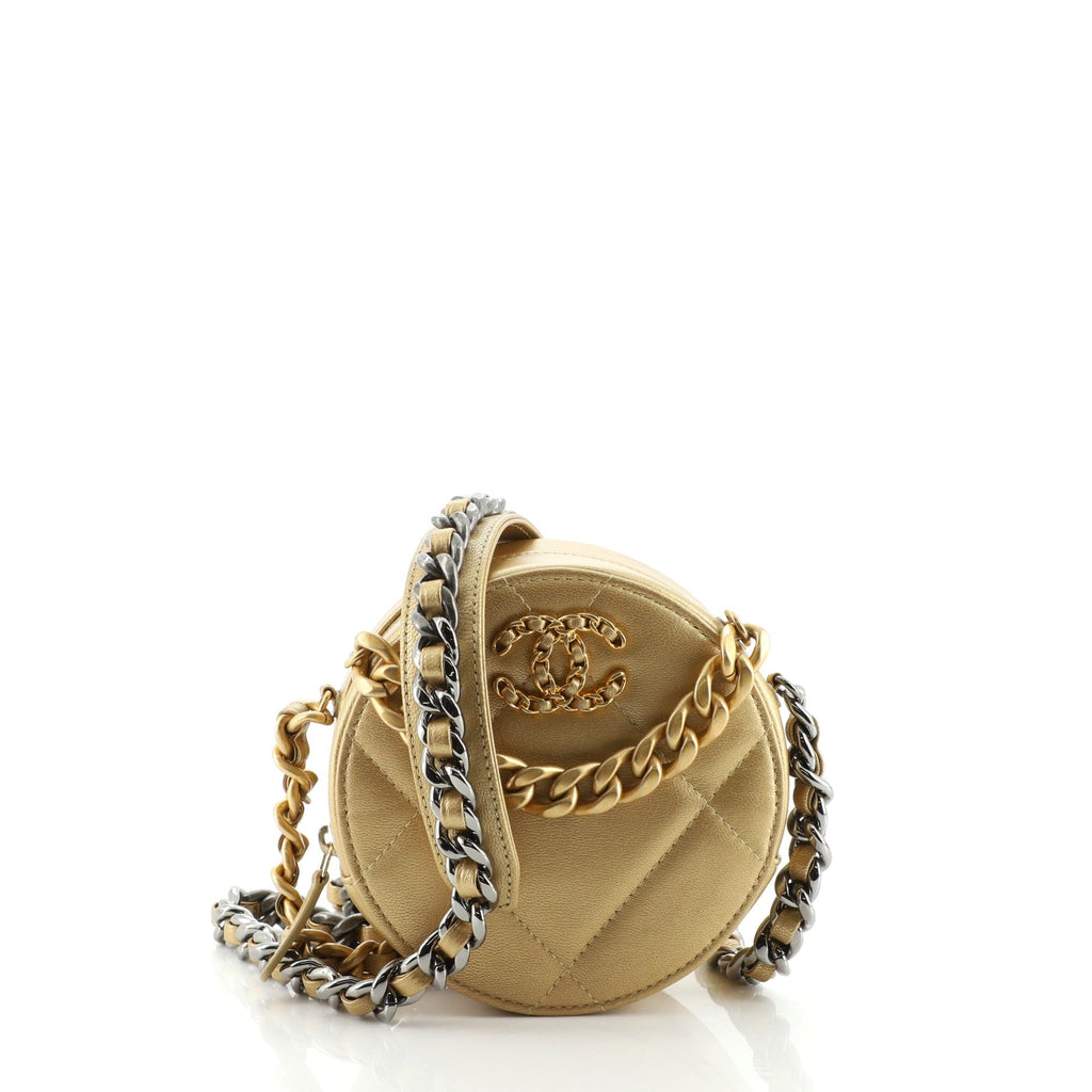 19 Round Clutch with Chain Quilted Lambskin