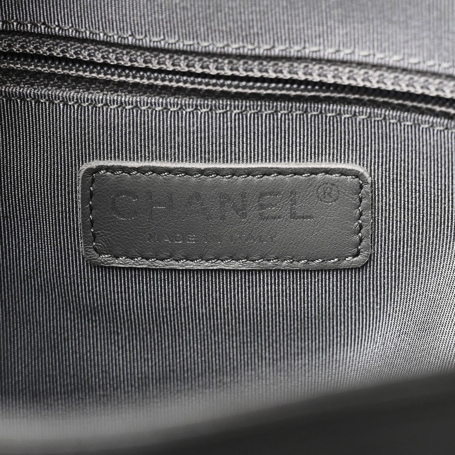 Washed Lambskin Quilted Large Chain Around Messenger Black