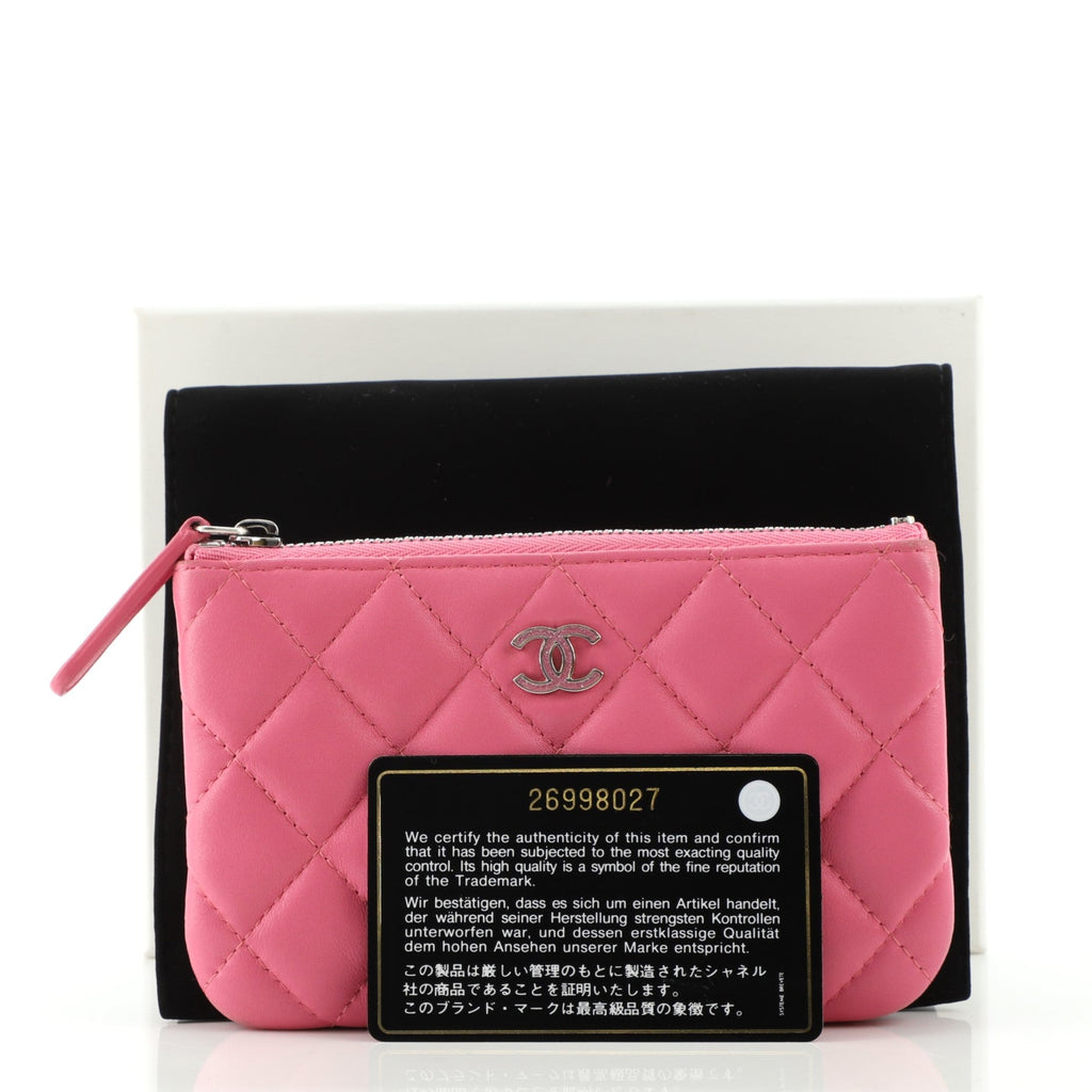 Classic O Case Pouch Quilted Lambskin Mini