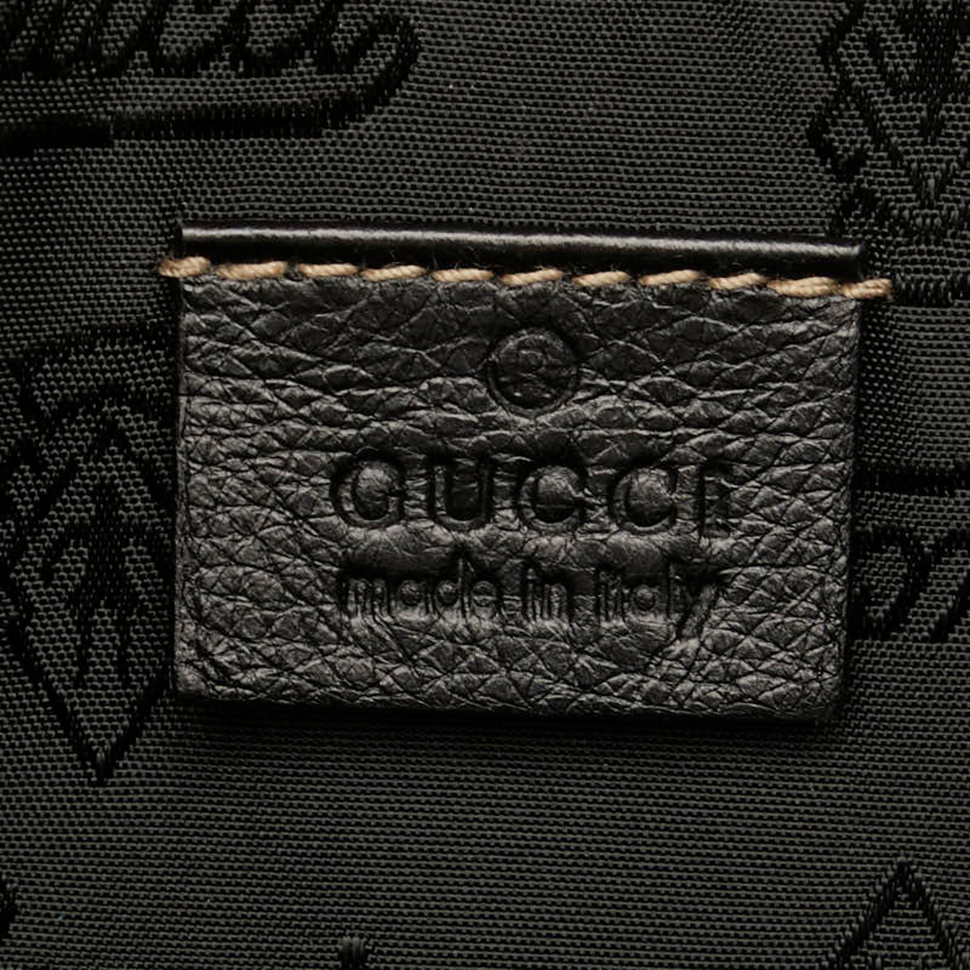 Gucci --