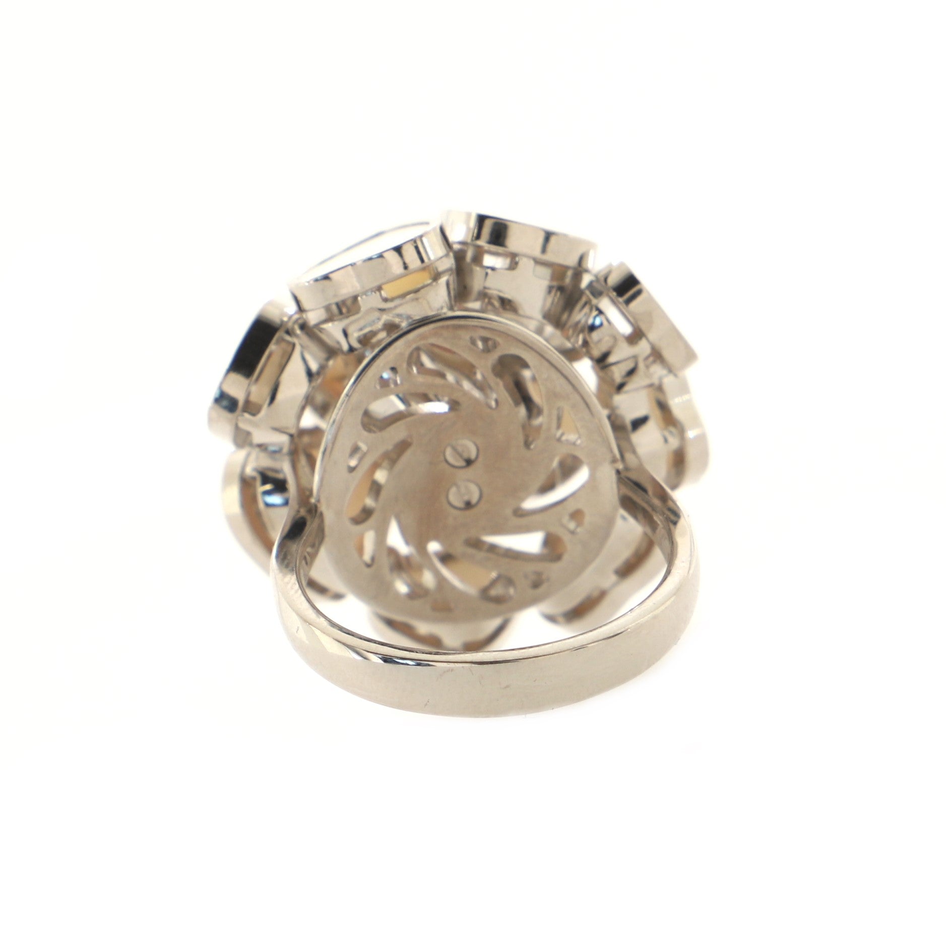 Happy Hearts Cocktail Ring 18K White Gold with Mother of Pearl and Diamond