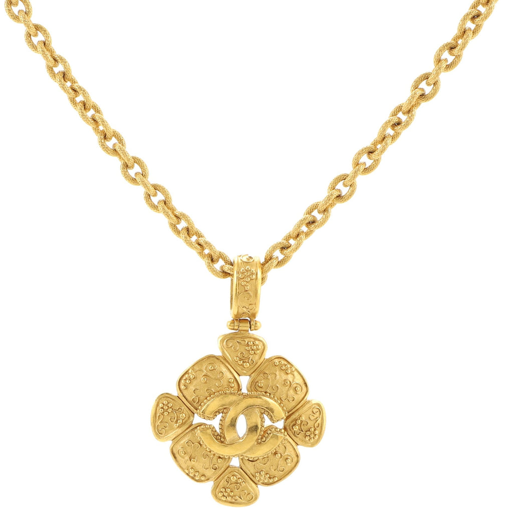 Vintage Clover Pendant Necklace Metal