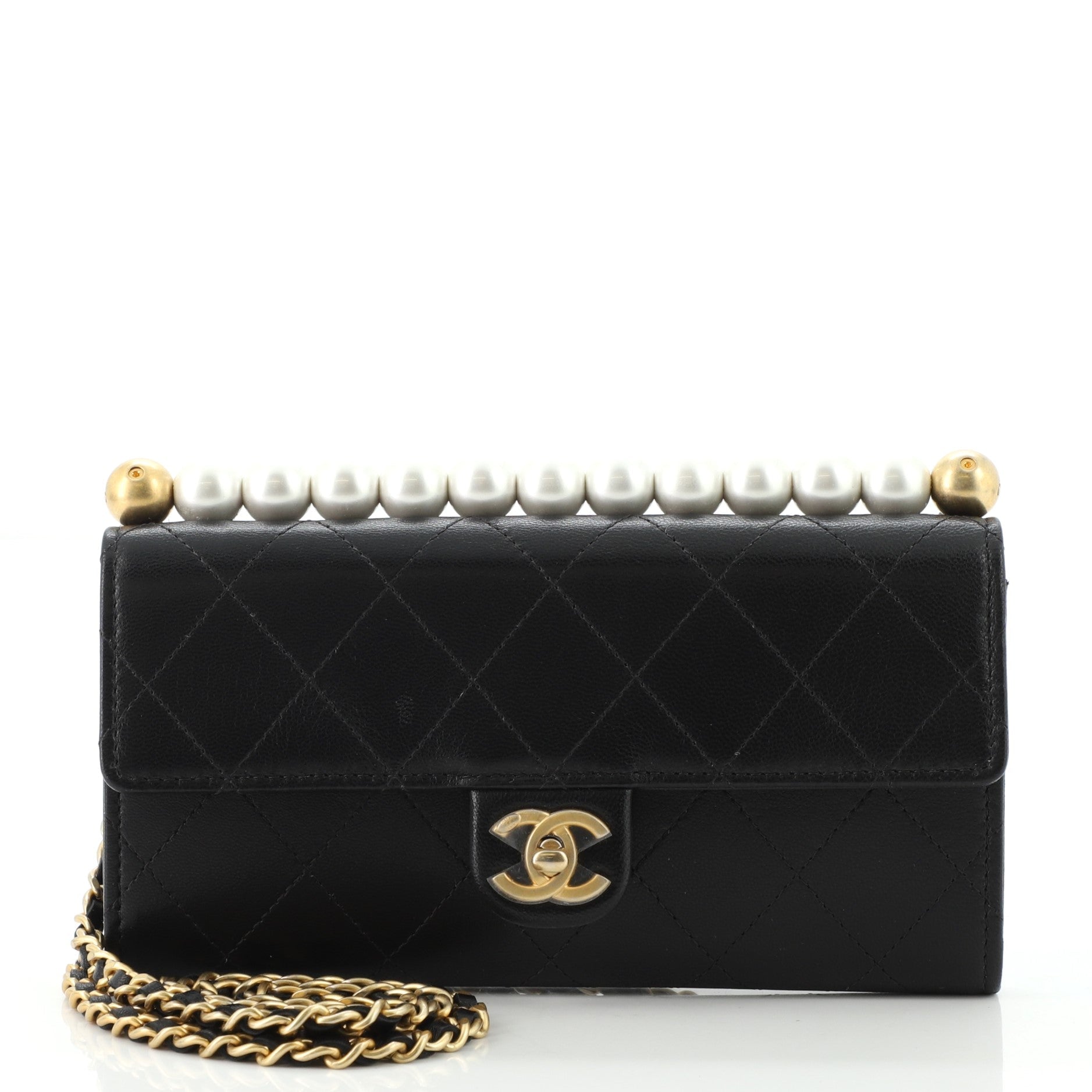 Chic Pearls Clutch with Chain Quilted Goatskin
