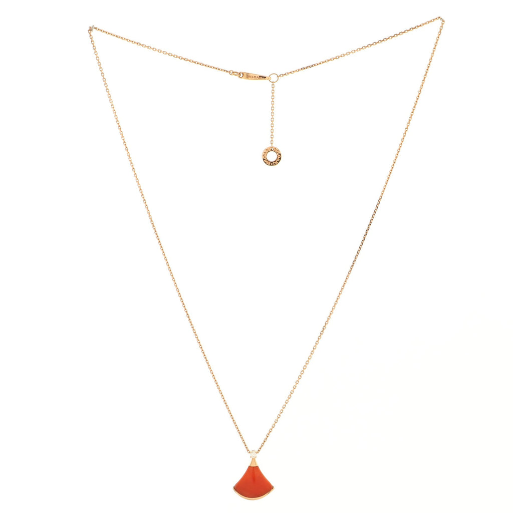 Diva's Dream Pendant Necklace 18K Rose Gold with Coral and Diamond Small